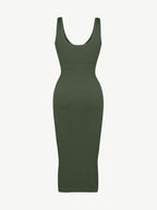 Deep V-Neck Waist Trimming Dress with Removable Pads