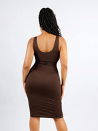 Deep V-Neck Waist Trimming Dress with Removable Pads